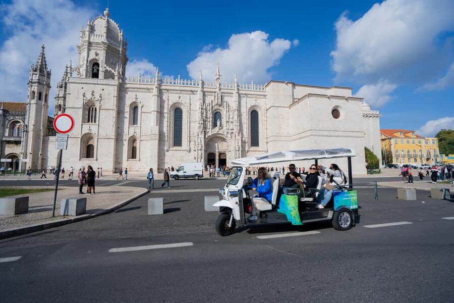 Lisbon: Private Tuk Tuk Tour with Optional Boat Cruise - The 8-hour Premium route across the Tagus