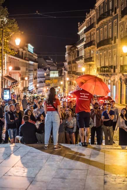 Lisbon: Pub Crawl with Open Bar and VIP Club Entry - Key points at a glance