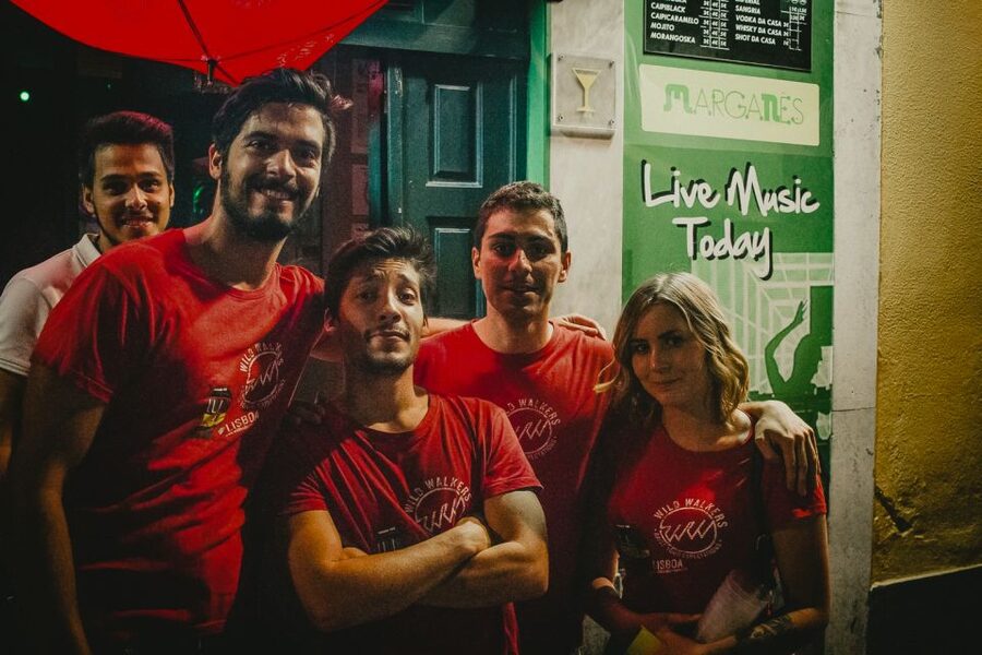 Lisbon: Pub Crawl with Open Bar and VIP Club Entry - What this Lisbon pub crawl is really like
