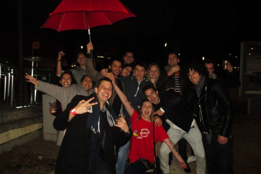Lisbon: Pub Crawl with Open Bar and VIP Club Entry - Who should book this night out