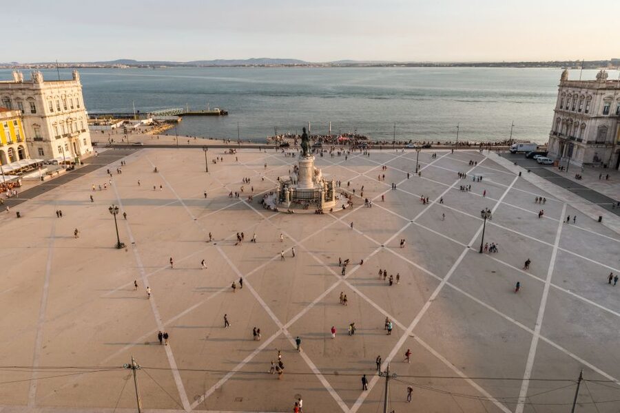 Lisbon: Rua Augusta Arch Admission Ticket - Photography, space, and comfort