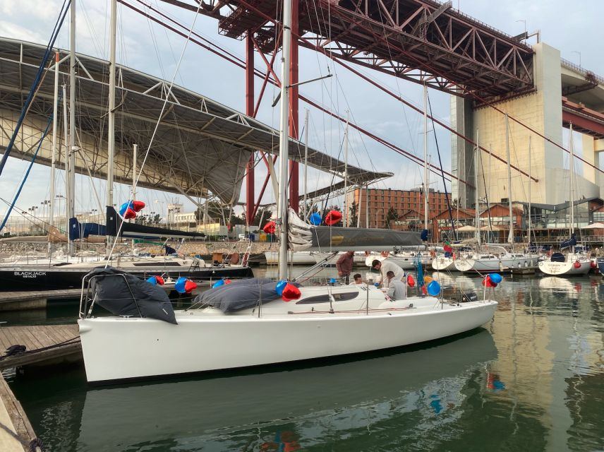 Lisbon: Sailboat Tour w/ Local Guide and Open Bar Green Wine - Alfama from the river