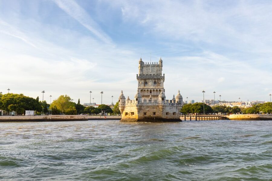 Lisbon: Sailing Tour on the Tagus River - Sunset departures and cooler river air