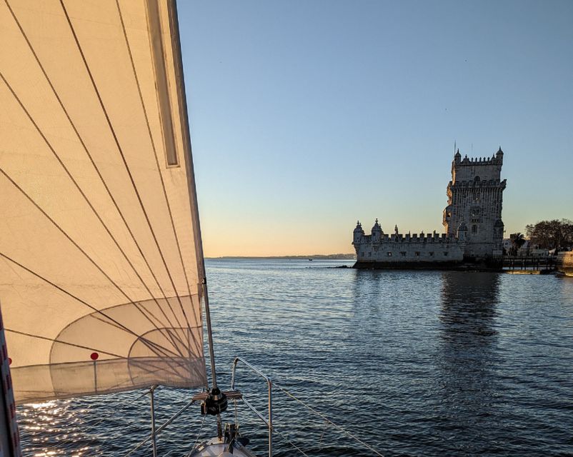 Lisbon: Scenic Day & Sunset Boat Tour with a Drink - What the two hours feel like on board