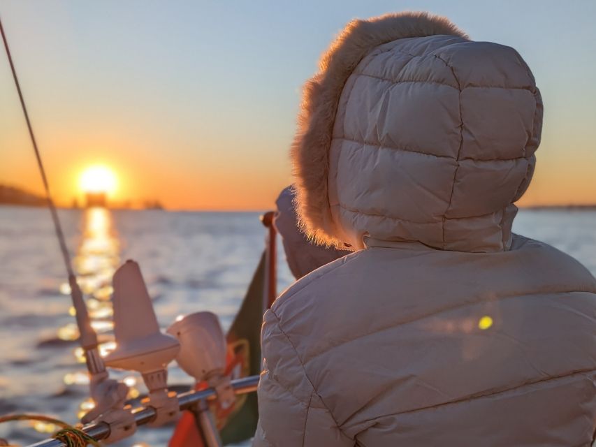 Lisbon: Scenic Day & Sunset Boat Tour with a Drink - The solidarity purpose adds real value