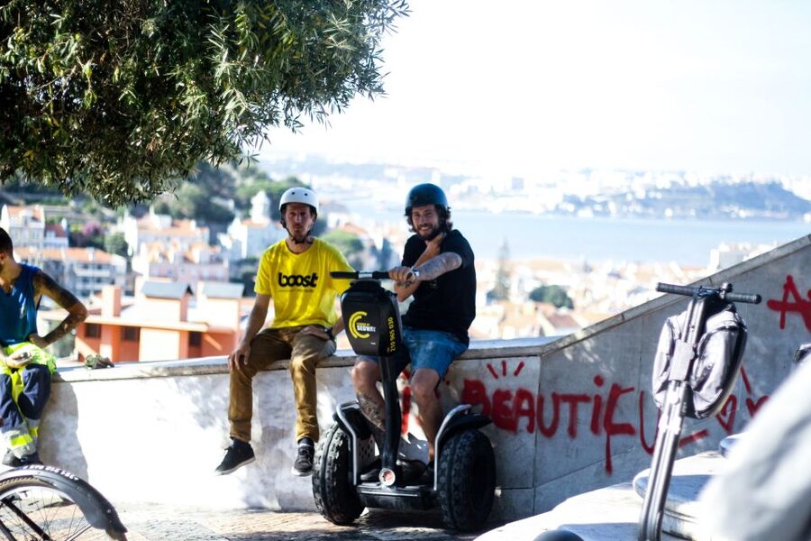Lisbon: Segway Food Tour of Alfama and Old Town Lisbon - The guides make the difference
