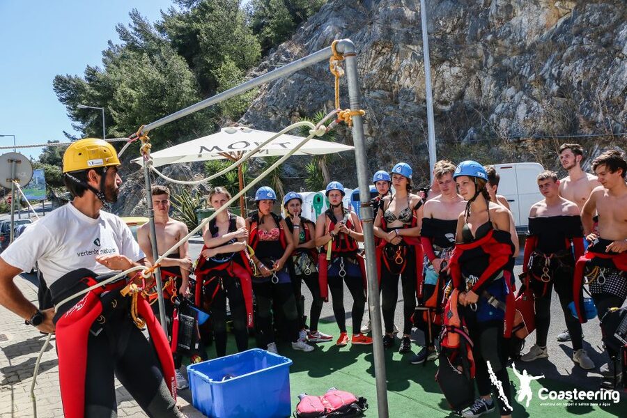 Lisbon: Sesimbra/Arrábida Natural Park Coasteering Adventure - Rappelling, ziplining, and the route between the jumps