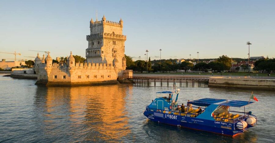Lisbon: Sightseeing Boat Tour with Hop-On Hop-Off Option - Sul e Sueste and the Terreiro do Paço view
