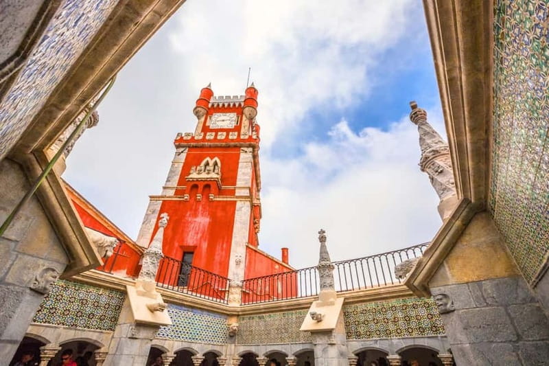 Lisbon: Sintra, Pena, Cascais & Cabo Day Tour with Tickets - Meeting in central Lisbon