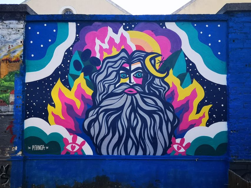 Lisbon: Street Art Tuk Tuk Tour - Your guide can shape the experience