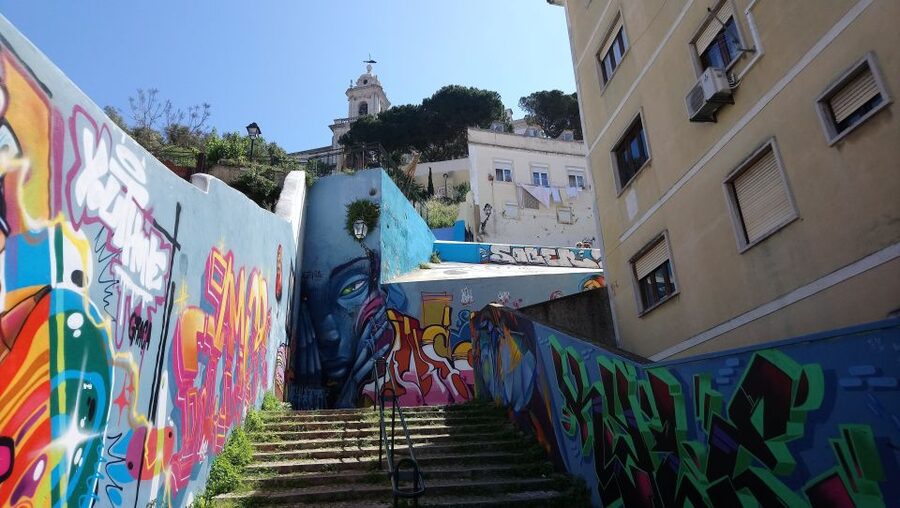 Lisbon: Street Art Walk - Starting at Largo da Graça