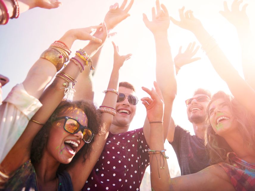 Lisbon: Sunset Boat Party Cruise with DJ and Open Bar - Belém Tower at sunset