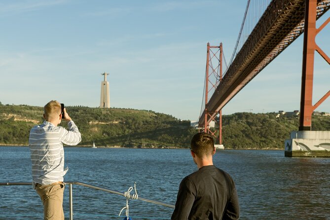 Lisbon: Sunset Catamaran Boat Tour with Music and Drinks - Setting out from Doca de Santo Amaro