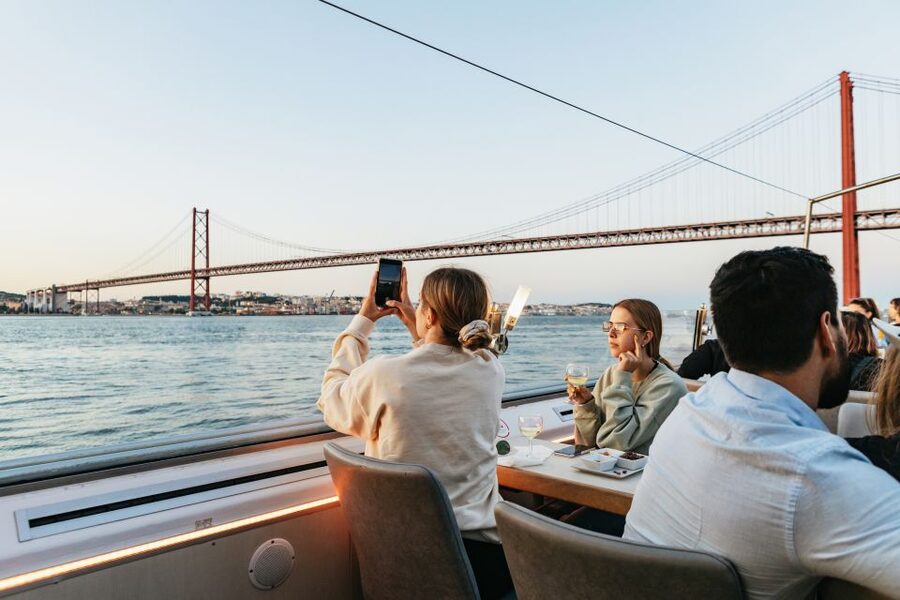 Lisbon: Sunset Cruise with Welcome Drink and Snacks - Five things worth knowing before you book