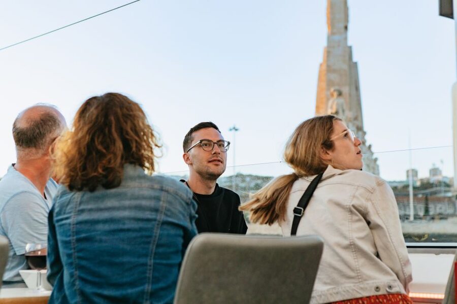 Lisbon: Sunset Cruise with Welcome Drink and Snacks - The small details that make the cruise better
