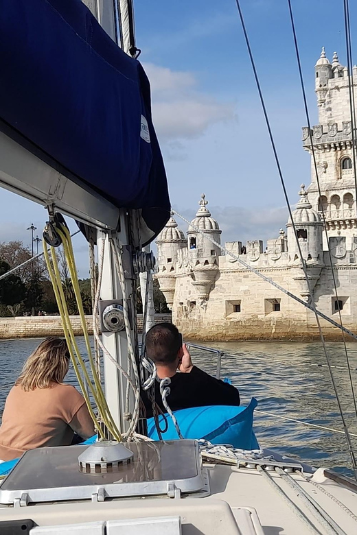 Lisbon: "Sunset" & "Day Tours" by boat, with drink and music - Key details before you book