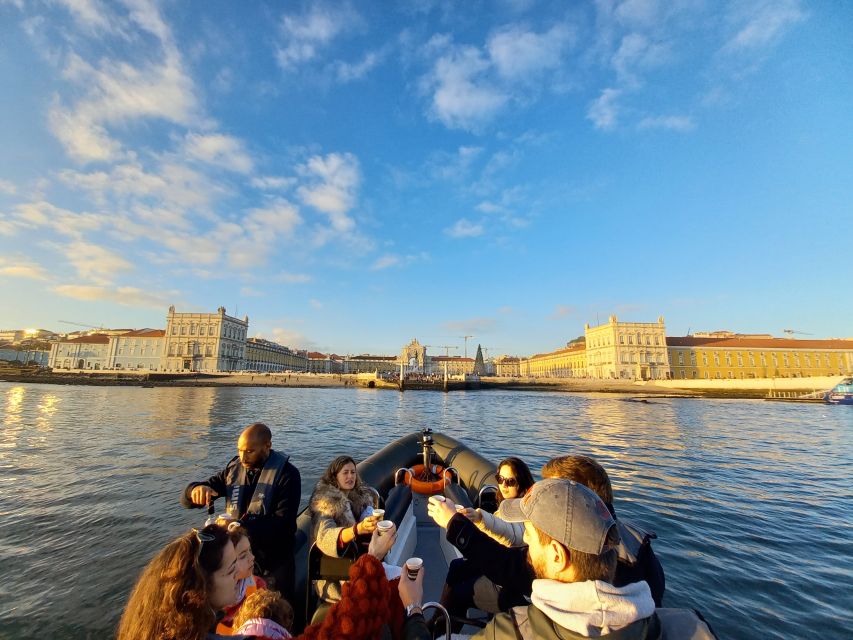Lisbon: Sunset SpeedBoat Tour - The RIB ride: sightseeing with a jolt of speed