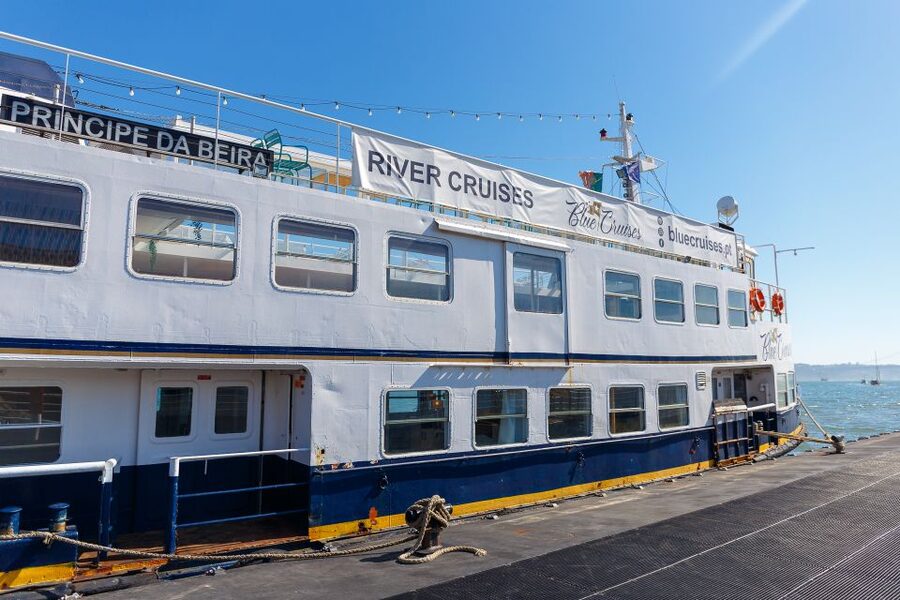 Lisbon: Tagus River Boat Tour with One Drink Included - The sundeck, seating, and weather
