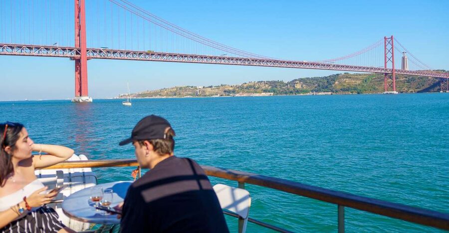 Lisbon: Tagus River Boat Tour with One Drink Included - Why the Tagus is the right place to see Lisbon