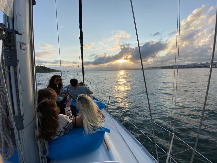 Lisbon: Tagus River Sunset Cruise with Drinks - The crew and the feel on board