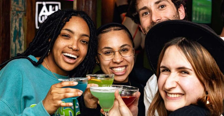 Lisbon: Tipsy Tour Fun Bar Crawl with a Local Guide - Key points at a glance
