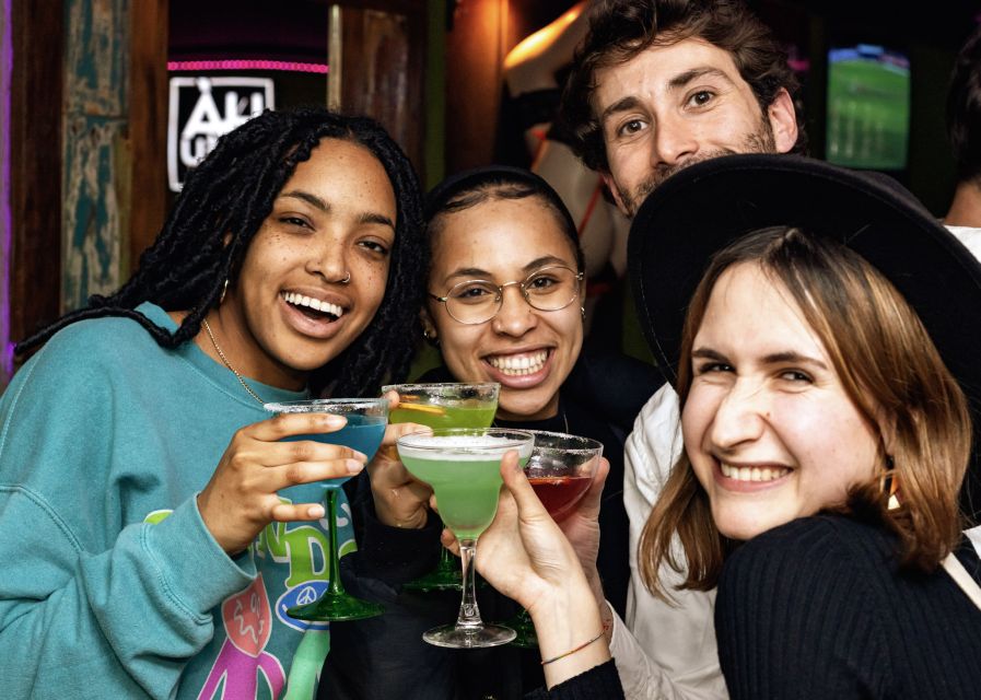Lisbon: Tipsy Tour Fun Bar Crawl with a Local Guide - Starting at Largo do Carmo after dark