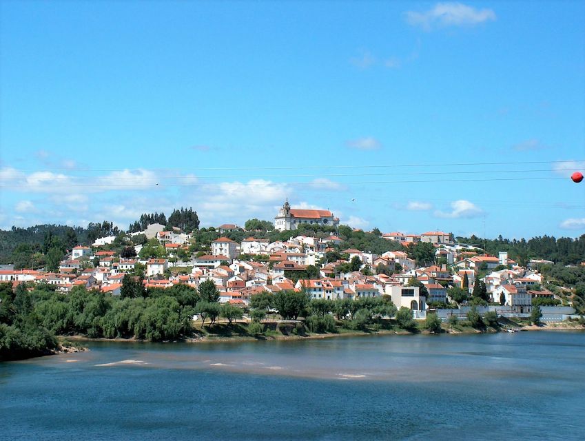 Lisbon: Tomar and Almourol Knights Templar Tour - Almourol Castle on its river island