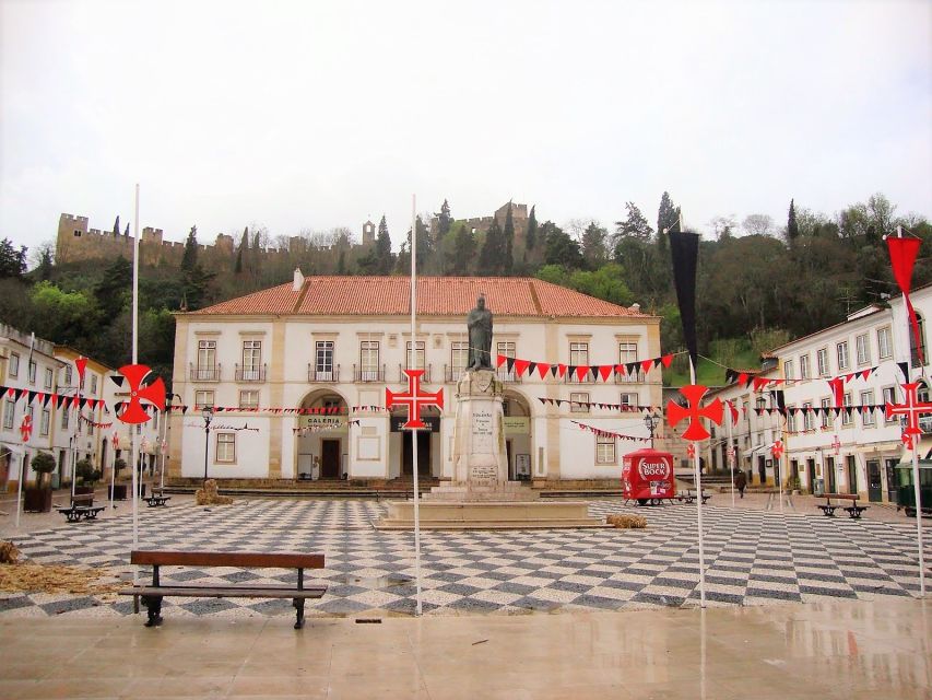Lisbon: Tomar and Almourol Knights Templar Tour - The guide is the key part of the experience