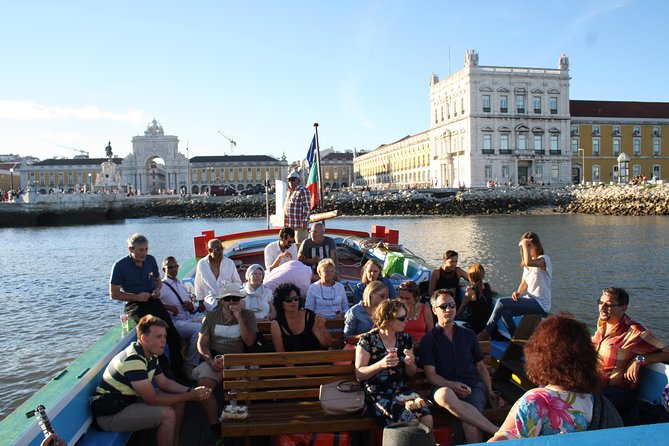 Lisbon Traditional Boats - Express Cruise - 45min - Starting beside Praça do Comércio
