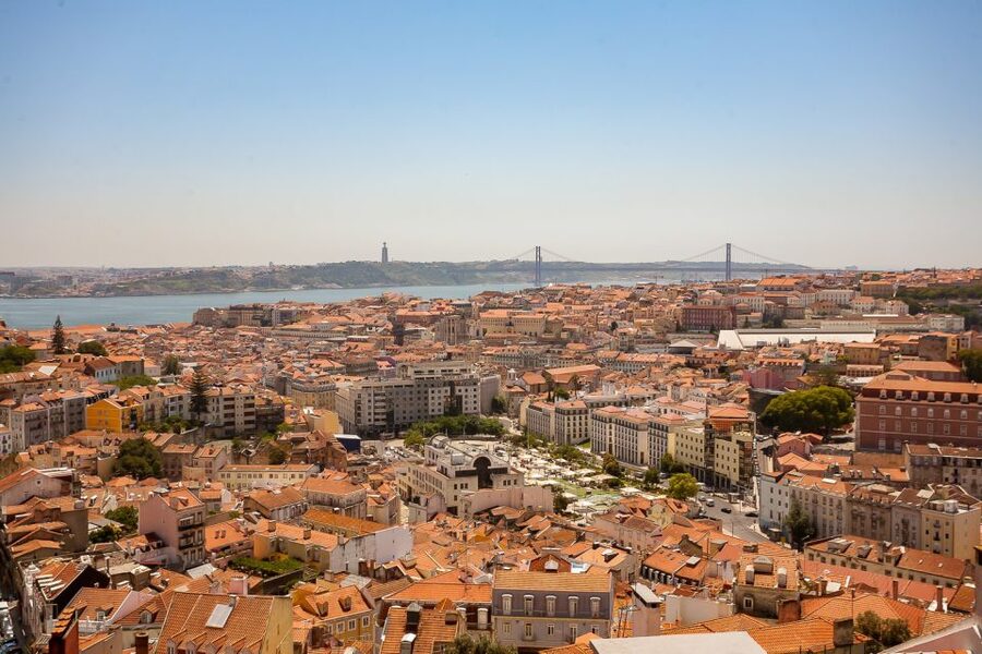 Lisbon Tram No. 28 Ride & Walking Tour - São Vicente de Fora and the National Pantheon