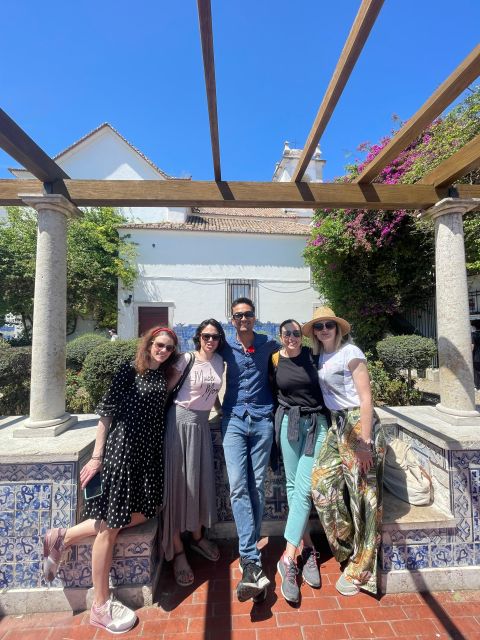 Lisbon: Tuk Tuk with hotel pick up and the best of old city - Key points at a glance