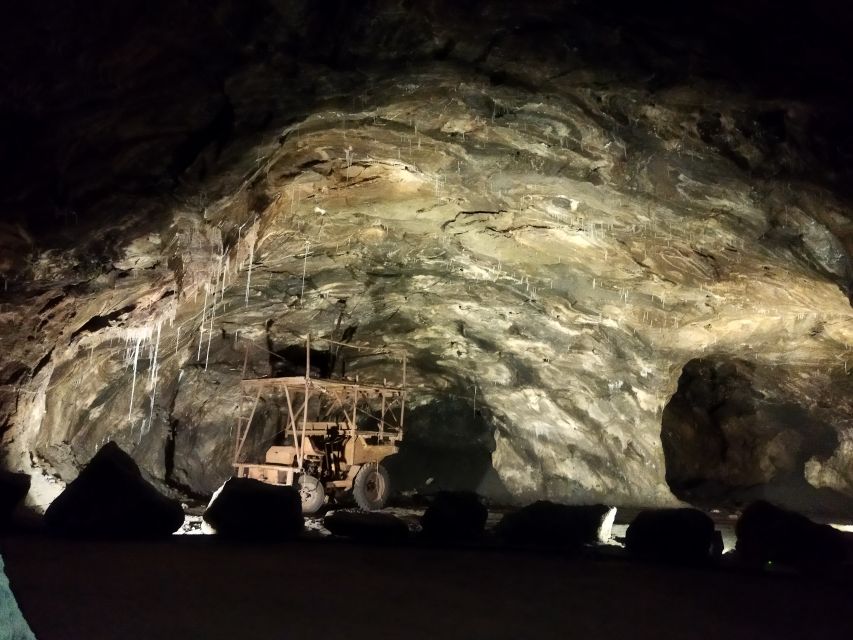 Loulé: TechSalt’s Rock-Salt Mine Tour - The lift ride to 230 meters underground