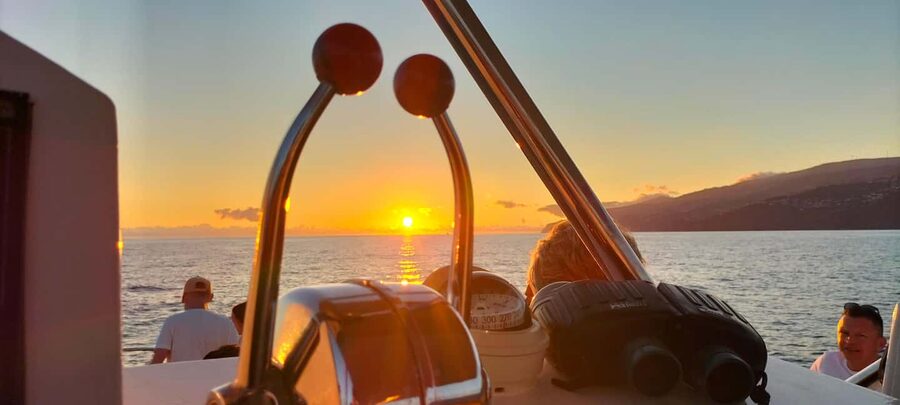 Madeeira: Sunset dinner cruise - Funchal lights make the return trip worthwhile