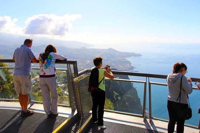 Madeira Best of the West Day Tour - Cabo Girão starts the day above the Atlantic