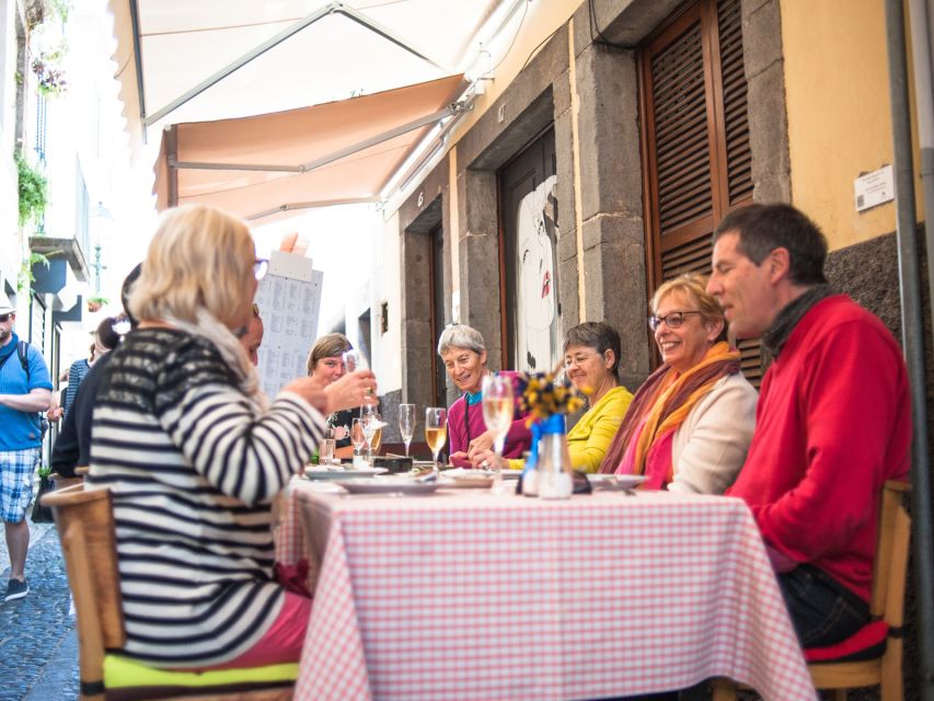 Madeira: Food and Wine Walking Tour in Funchal - Chocolate with unusual island flavors