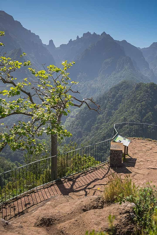 Madeira Funchal:East Tour Pico Arieiro & Santana&Laurissilva - Why this eastern Madeira route works