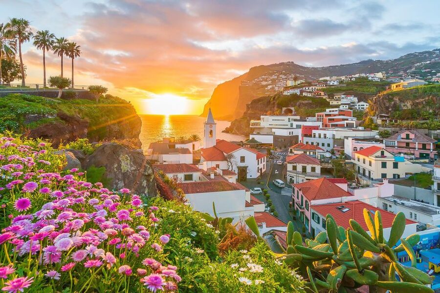 Madeira: Nuns Valley Half-Day Tour - Câmara de Lobos and the Churchill connection