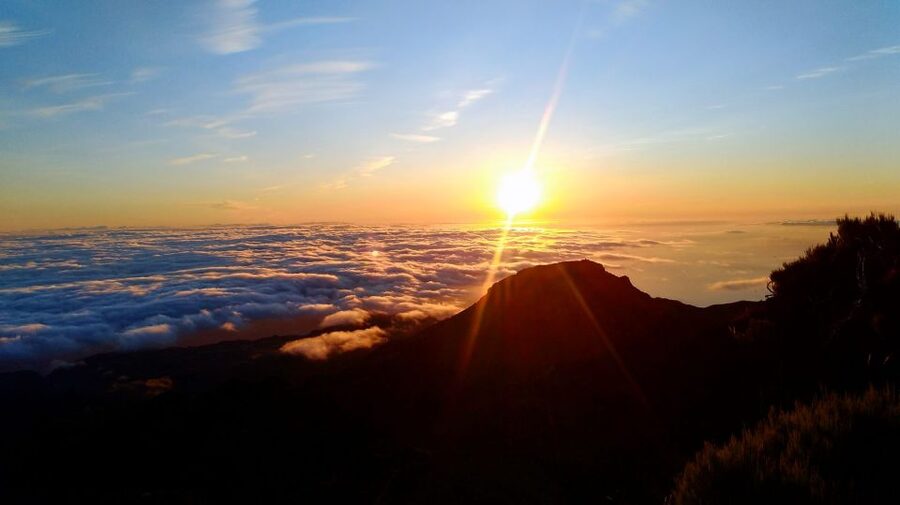 Madeira: Pico Ruivo Guided Sunrise Hike with Hotel Pickup - Key points to know before booking