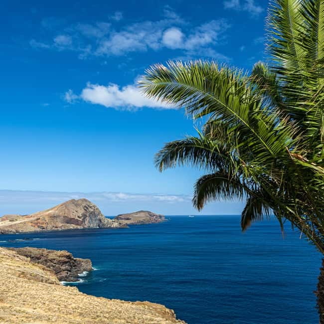 Madeira: PR8 -Ponta de São Lourenço Natural Reserve Transfer - Walking the 3 km route to the eastern tip