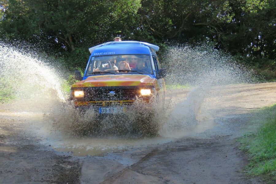 Madeira : Santana & Peaks full day tour by Open 4x4 - Small groups, languages, and pickup costs