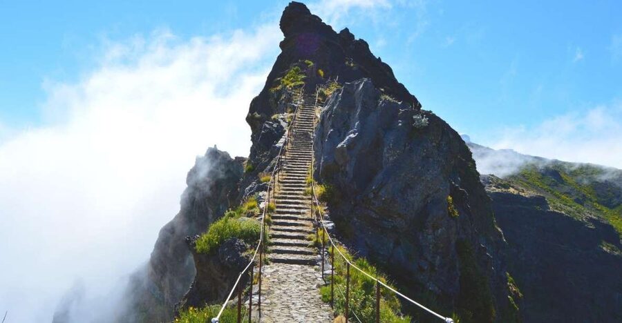 Madeira Stairway to Heaven to Larano Hike Mountain to Sea - Coffee, conversation, and a useful pause