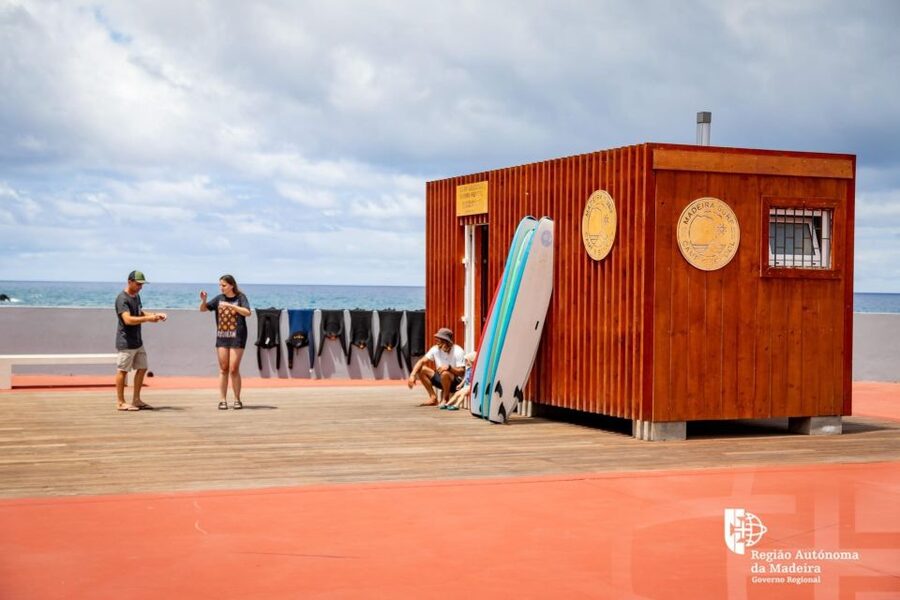 Madeira: surf lesson at Porto da Cruz - Porto da Cruz, Madeira’s practical surf base