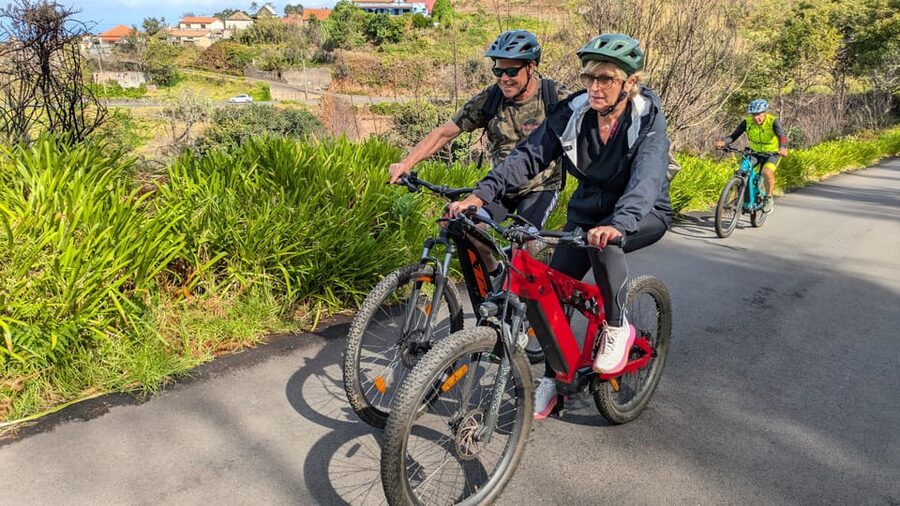 Madeira West coast: Guided Sightseeing E-Bike Tour - The return through Amparo and Maloeira