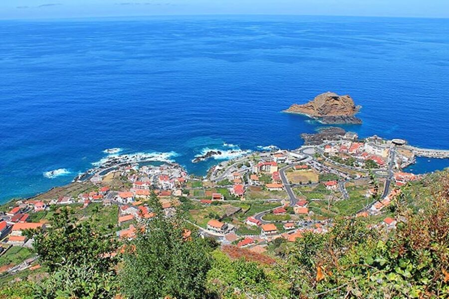 Madeira: West Tour with Porto Moniz and Volcanic Pools - São Vicente and the final church stop