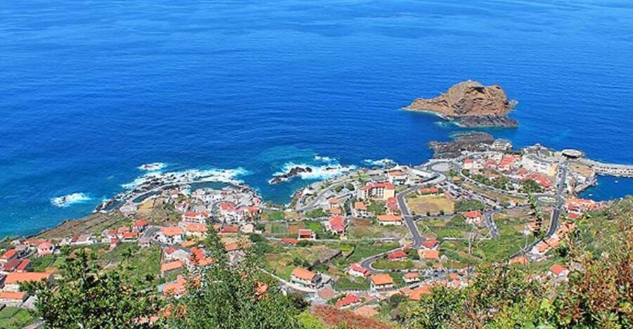 Madeira: West Tour with Porto Moniz and Volcanic Pools - Câmara de Lobos and Churchill’s painting spot
