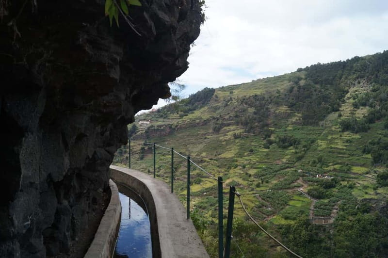 Madeira: Wet your hair in the amazing Levada Nova / Moinhos - Walking independently, with support nearby