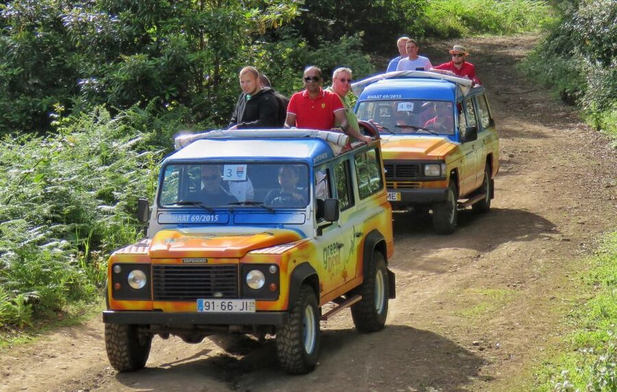 Madeira: Wine & Tapas, Cabo Girão Skywalk 4x4 Jeep Adventure - Guides can shape the whole day