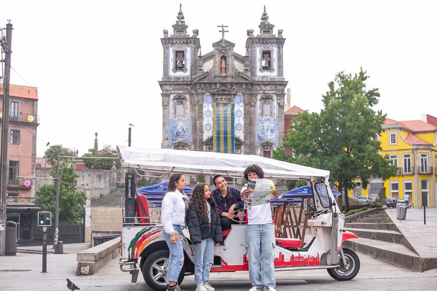 Oporto Tuk-Tuk Tour: Fast, Fun & Flexible – 1H to Full Day! - Why a Porto tuk-tuk makes sense