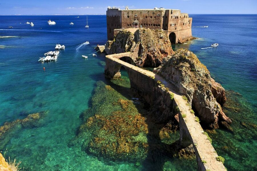 Peniche: Berlengas Island Trip, Hiking and Cave Tour - Why Berlengas feels unlike a standard beach trip