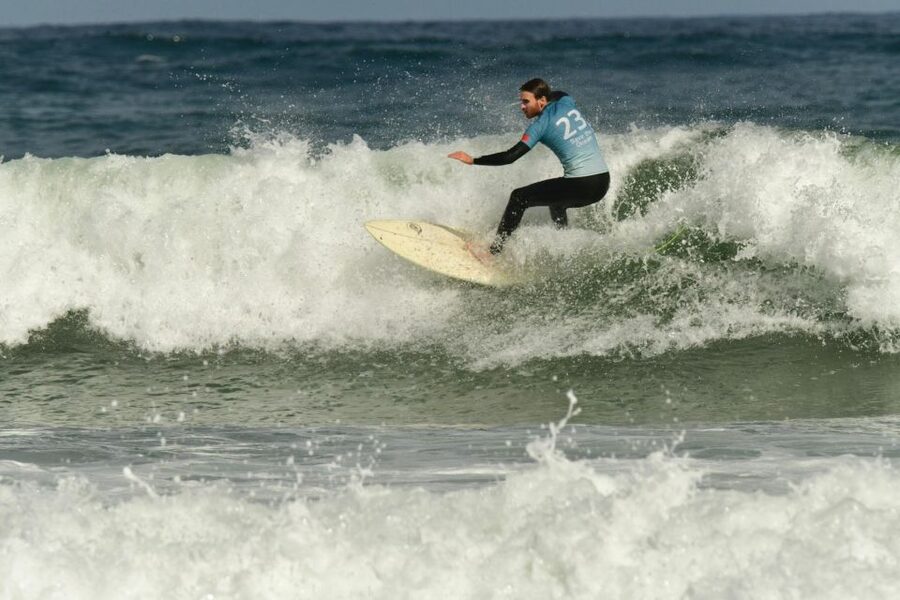 Peniche:Surf lessons Beginners ,Intermediate, advance level - Key points to know before you book